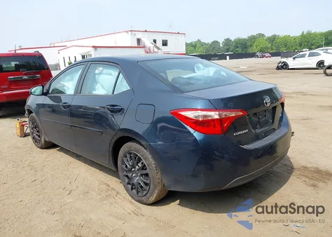 2018 Toyota Corolla Le z USA, uszkodzony, nr VIN 2T1BURHE5JC078895